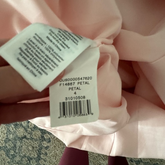 David’s bridal bridesmaid dress. Size 4- petal pink - Picture 7 of 7